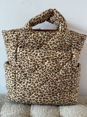 Béis leopard diaper backpack